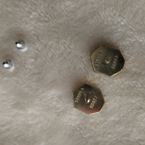 Kendra Scott Taylor Iridescent Drusy Earrings Gold Statement Studs - Picture 3 of 8